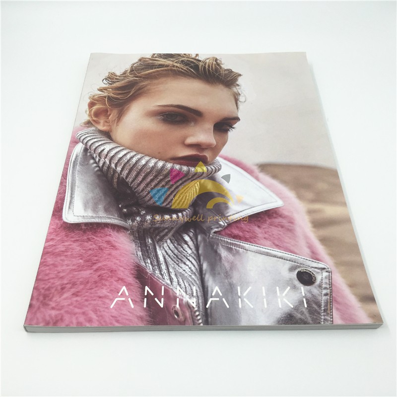 Custom Full Color Fashion Magazine Catalogus Printing Company